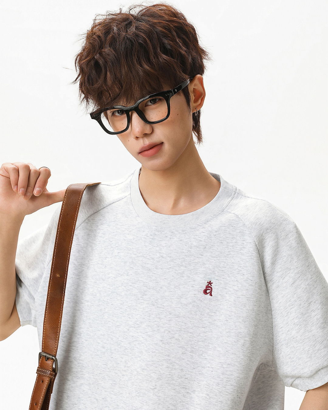 Structured Knit Emblem Tee in Light Grey