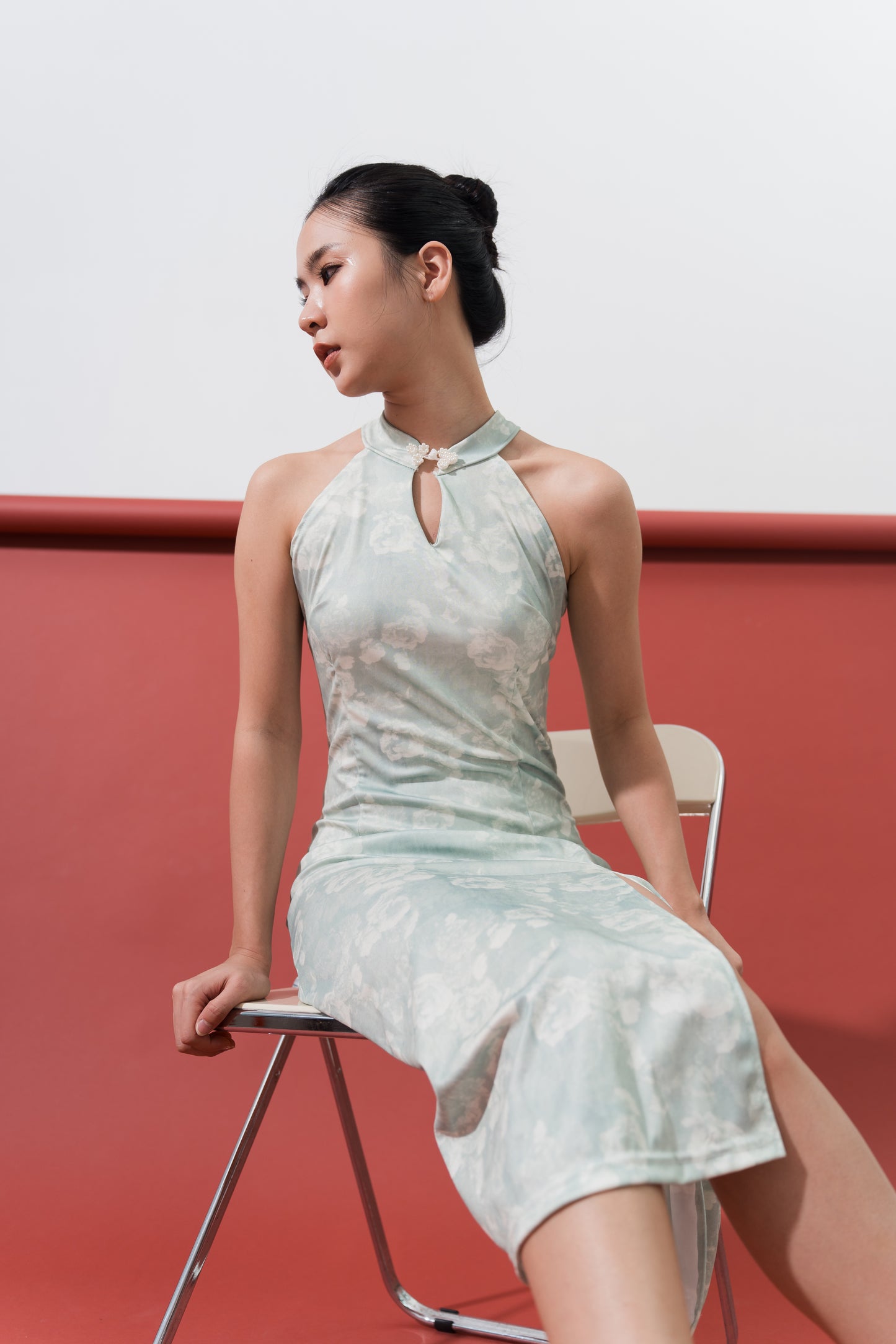 Floral Halter Neck Cheongsam