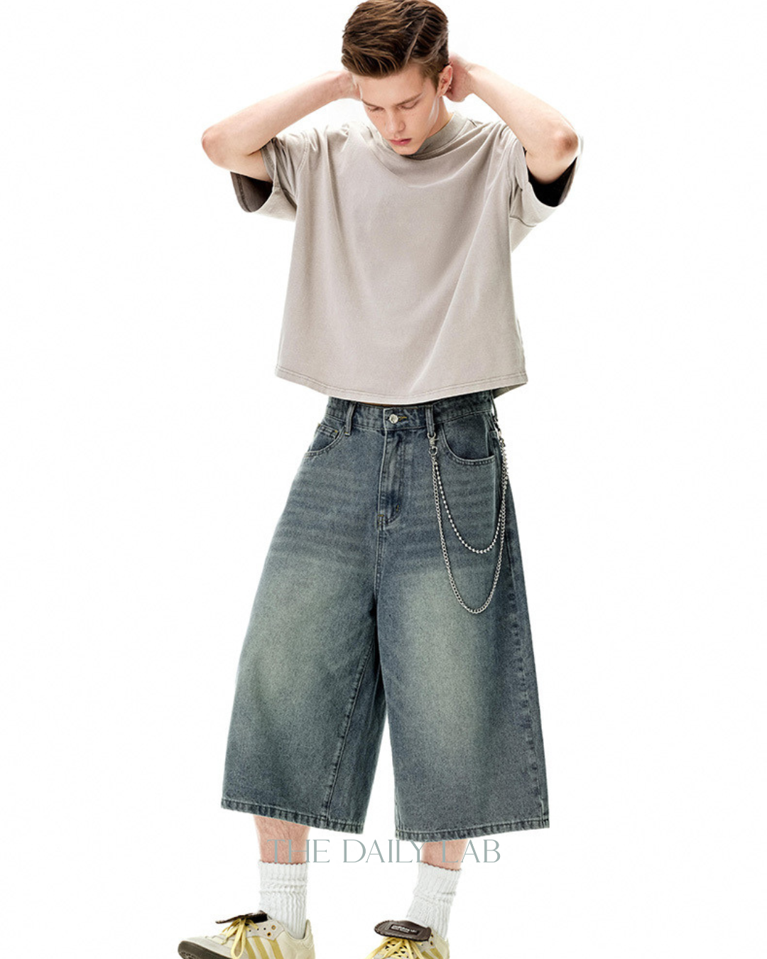 Distressed Cropped Denim Pants in Dusty Blue