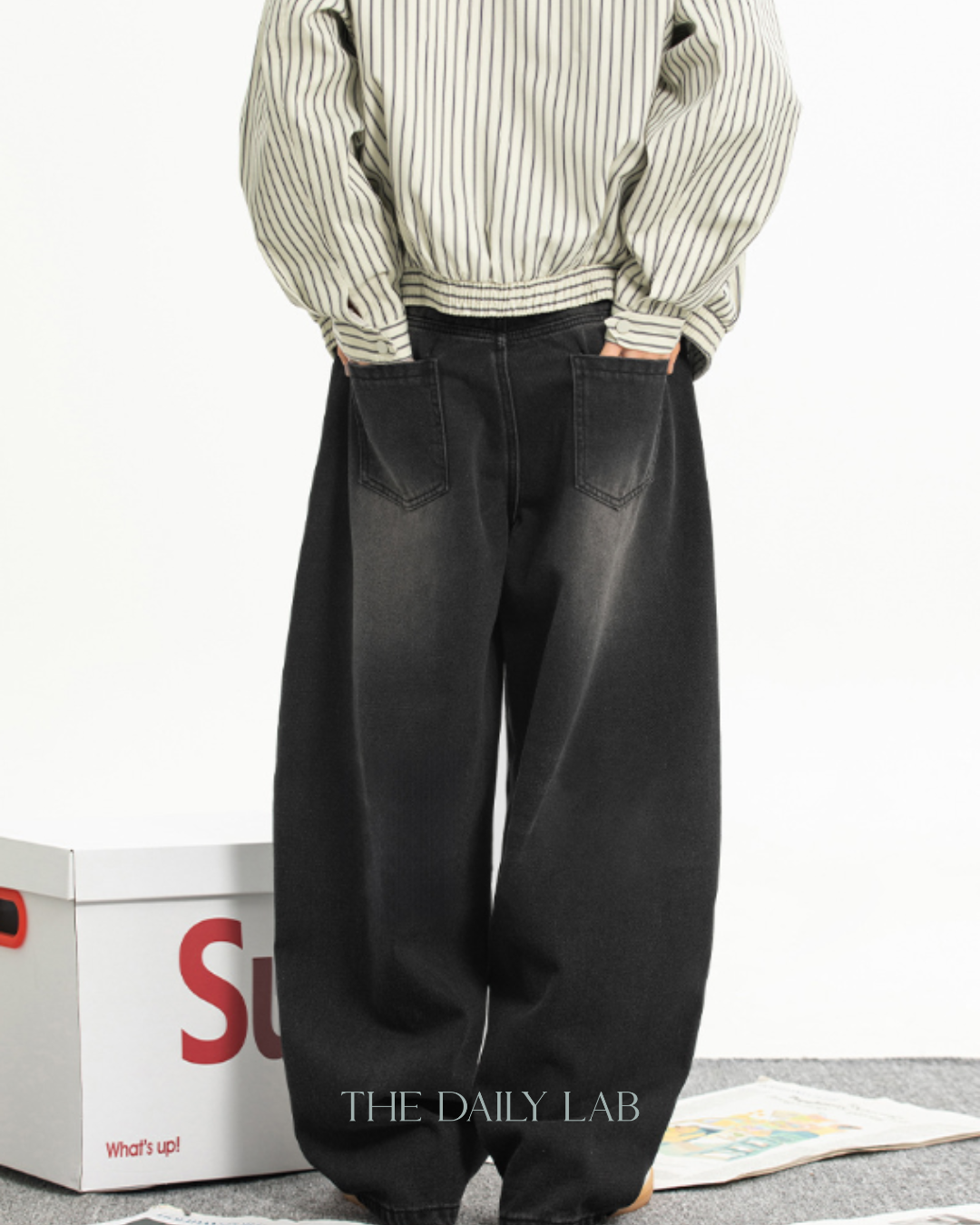 Vintage Washed Curved-Cut Jeans in Black