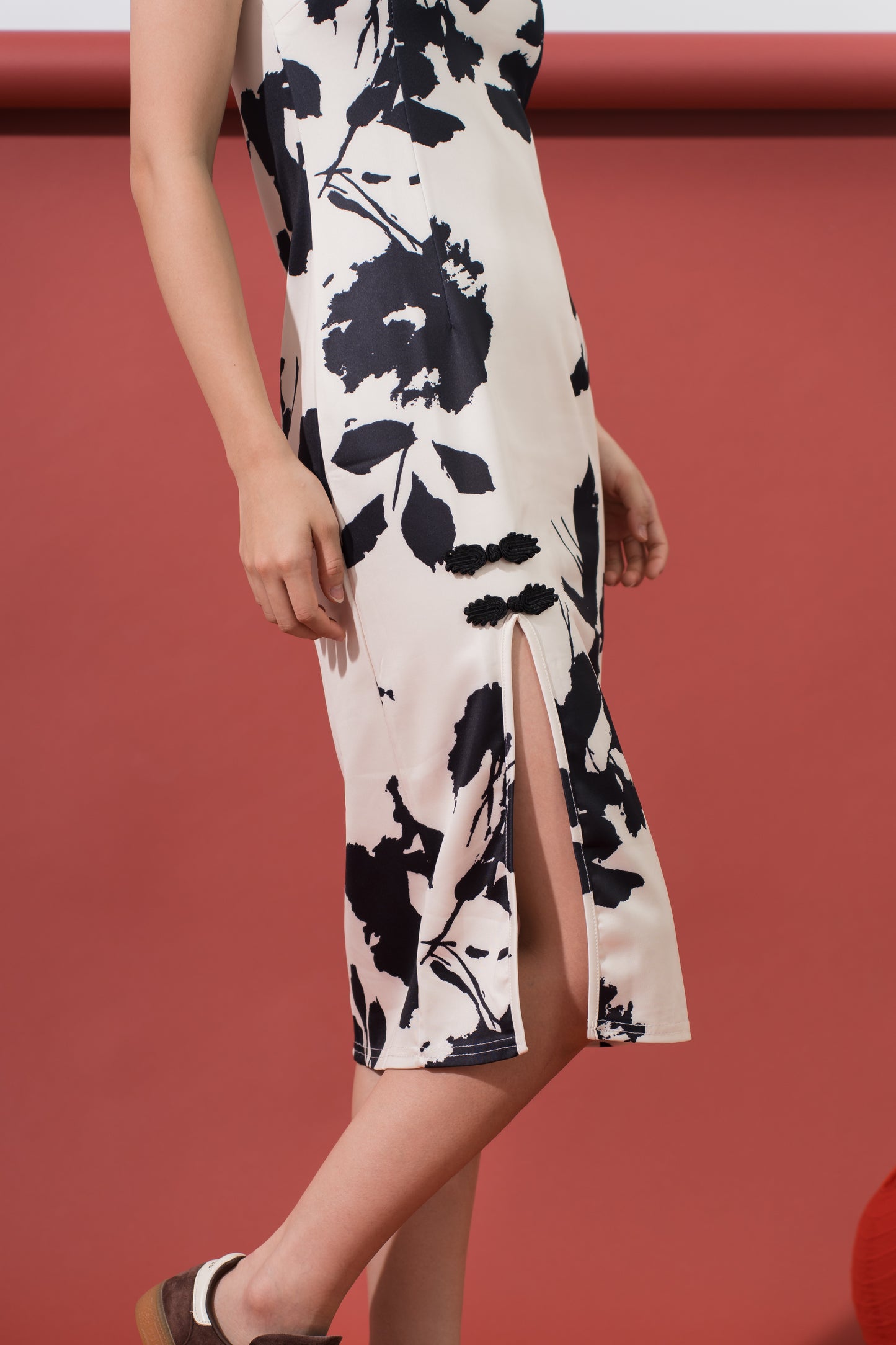 Black Floral Midi Cheongsam