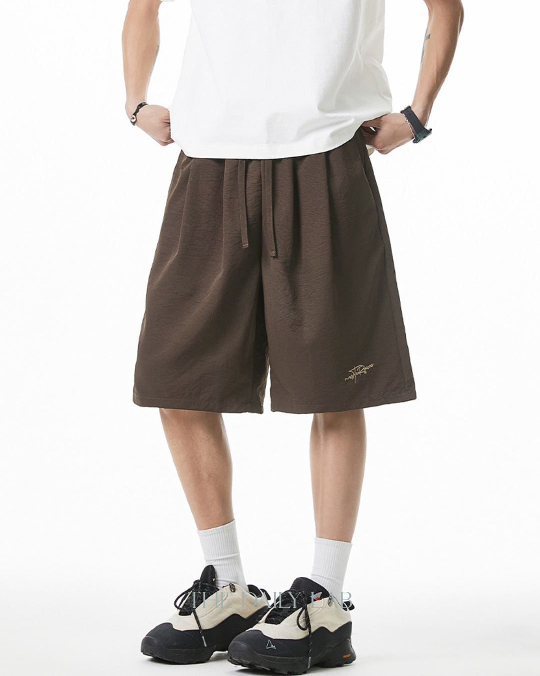 Vintage Pleated Embroidered Shorts in coffee