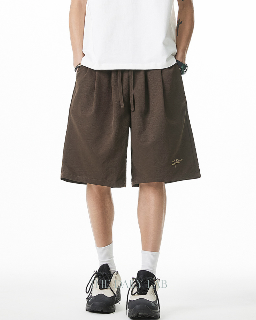Vintage Pleated Embroidered Shorts in coffee