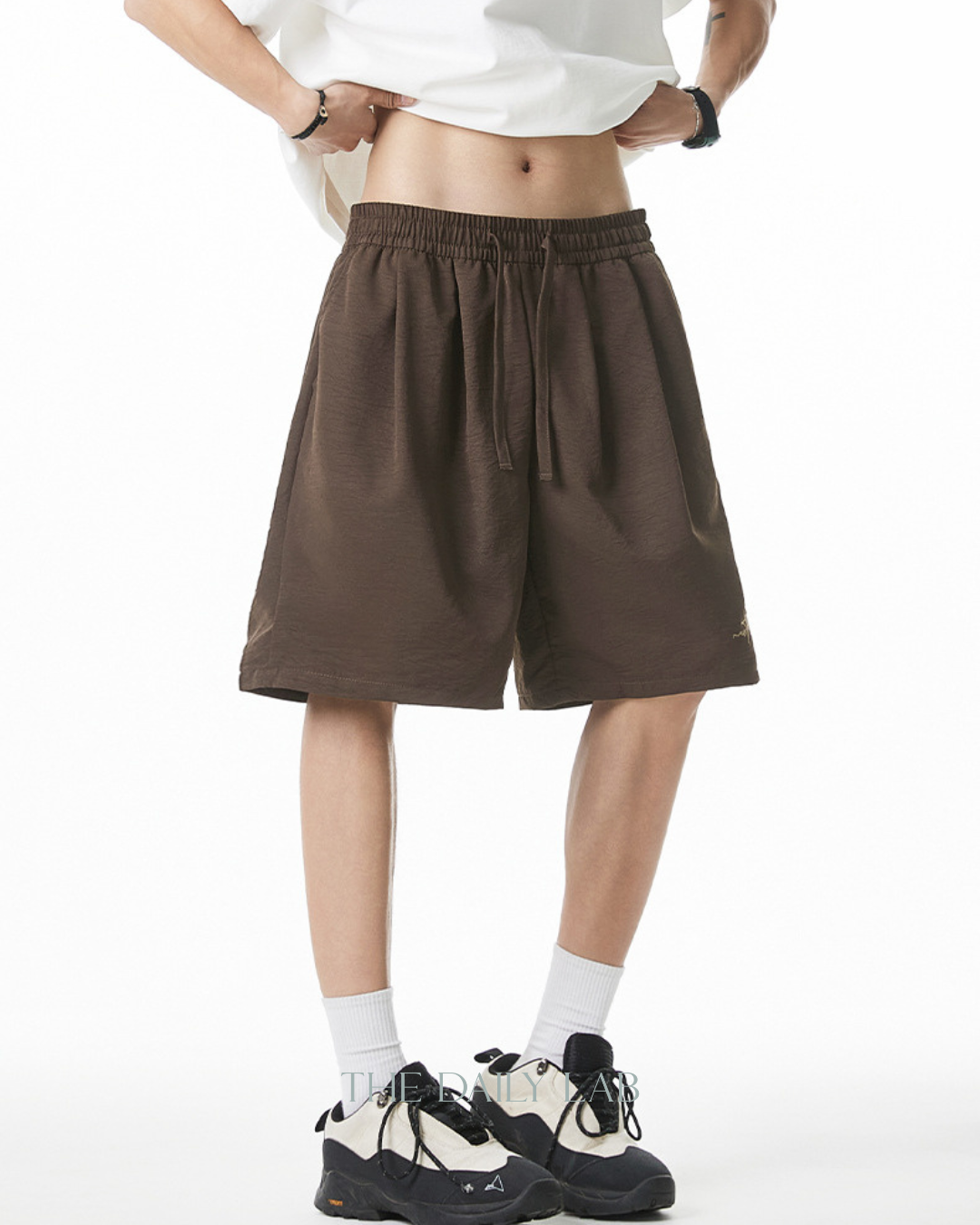 Vintage Pleated Embroidered Shorts in coffee