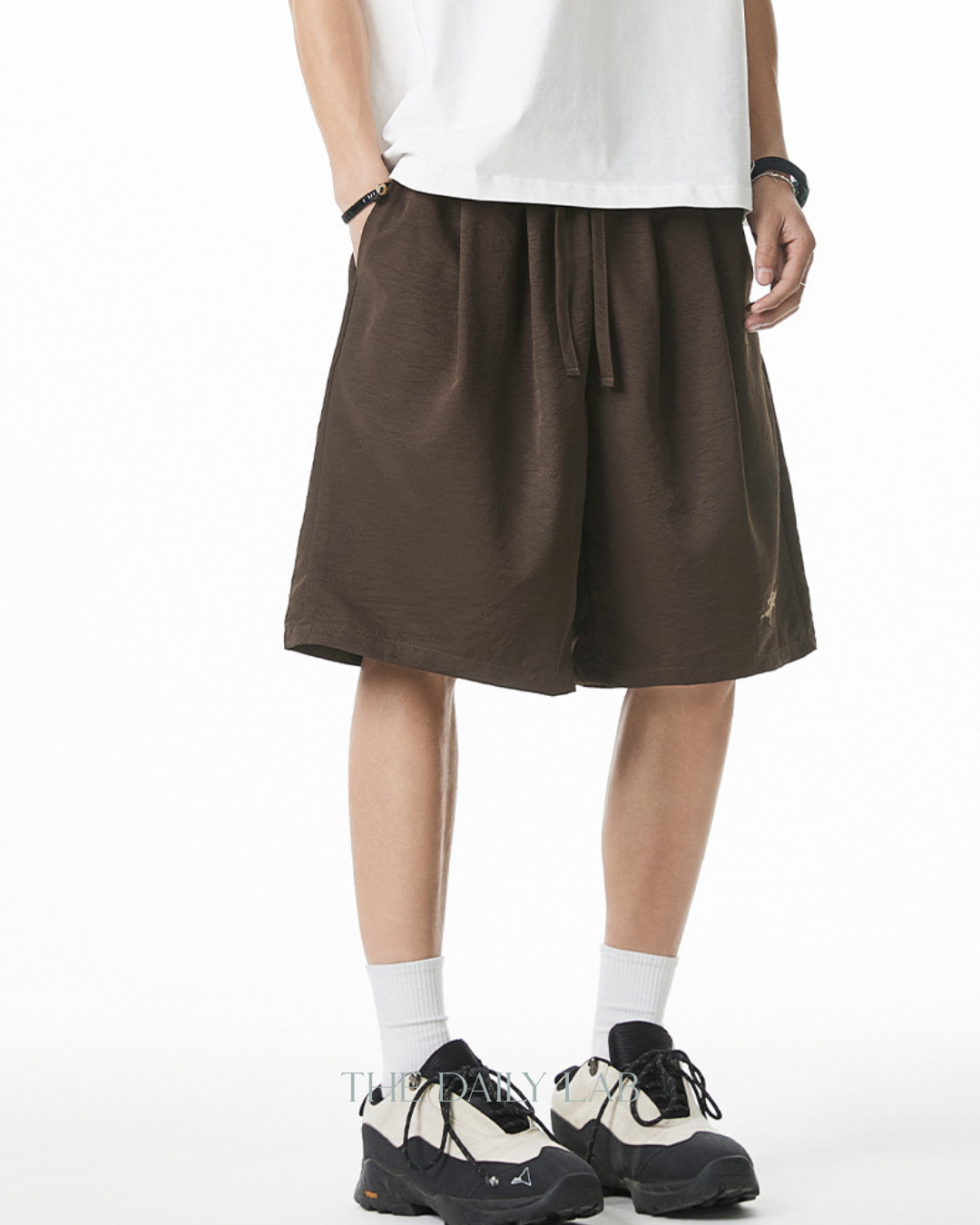 Vintage Pleated Embroidered Shorts in coffee