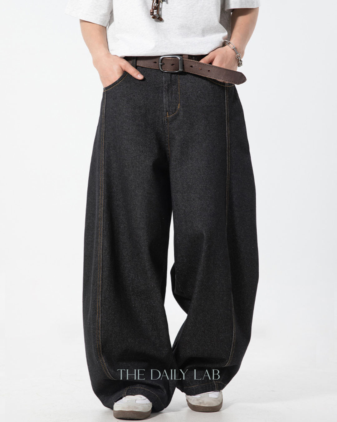 Loose Fit Curved-Cut Denim