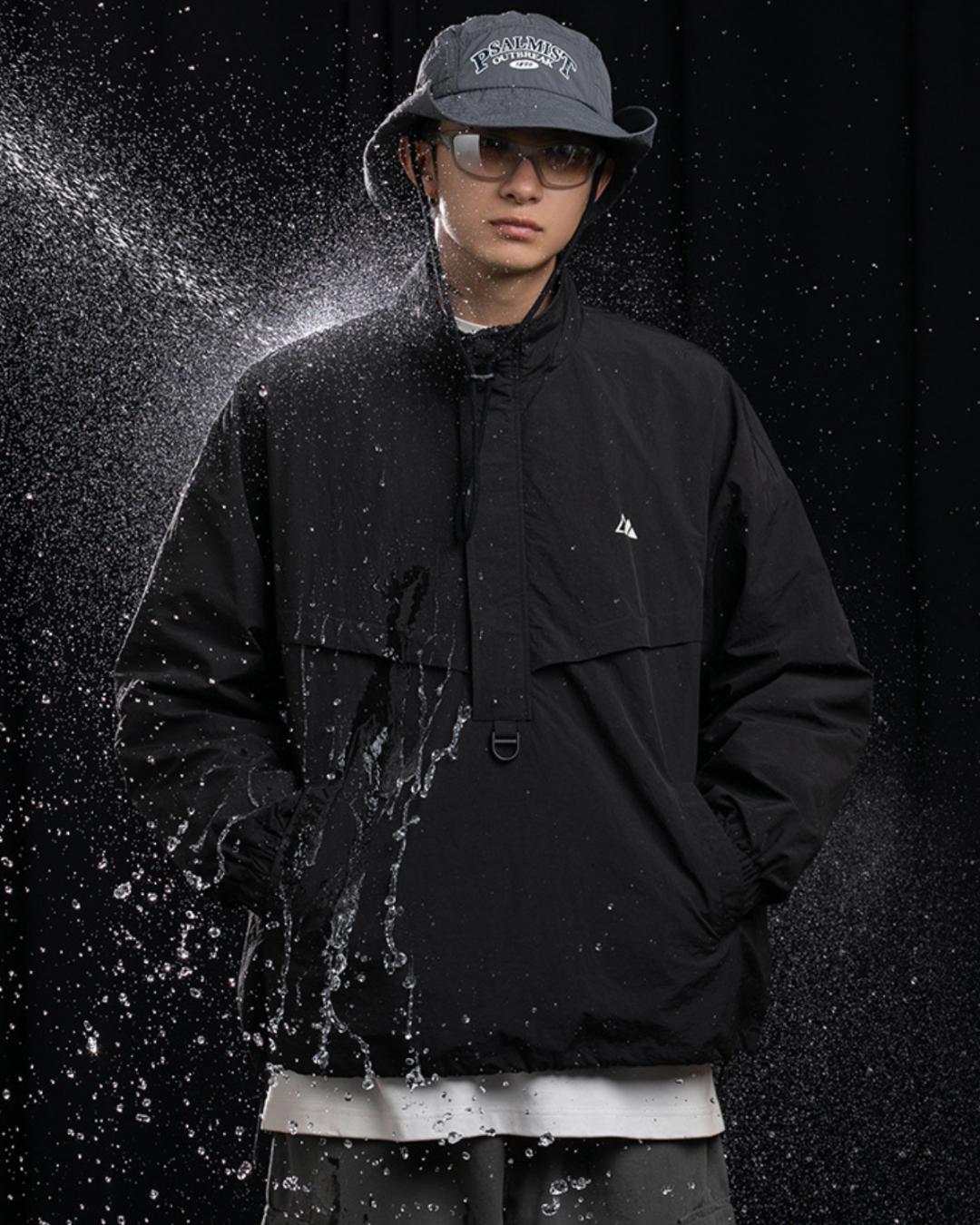 Taslon Outdoor Jacket in Black