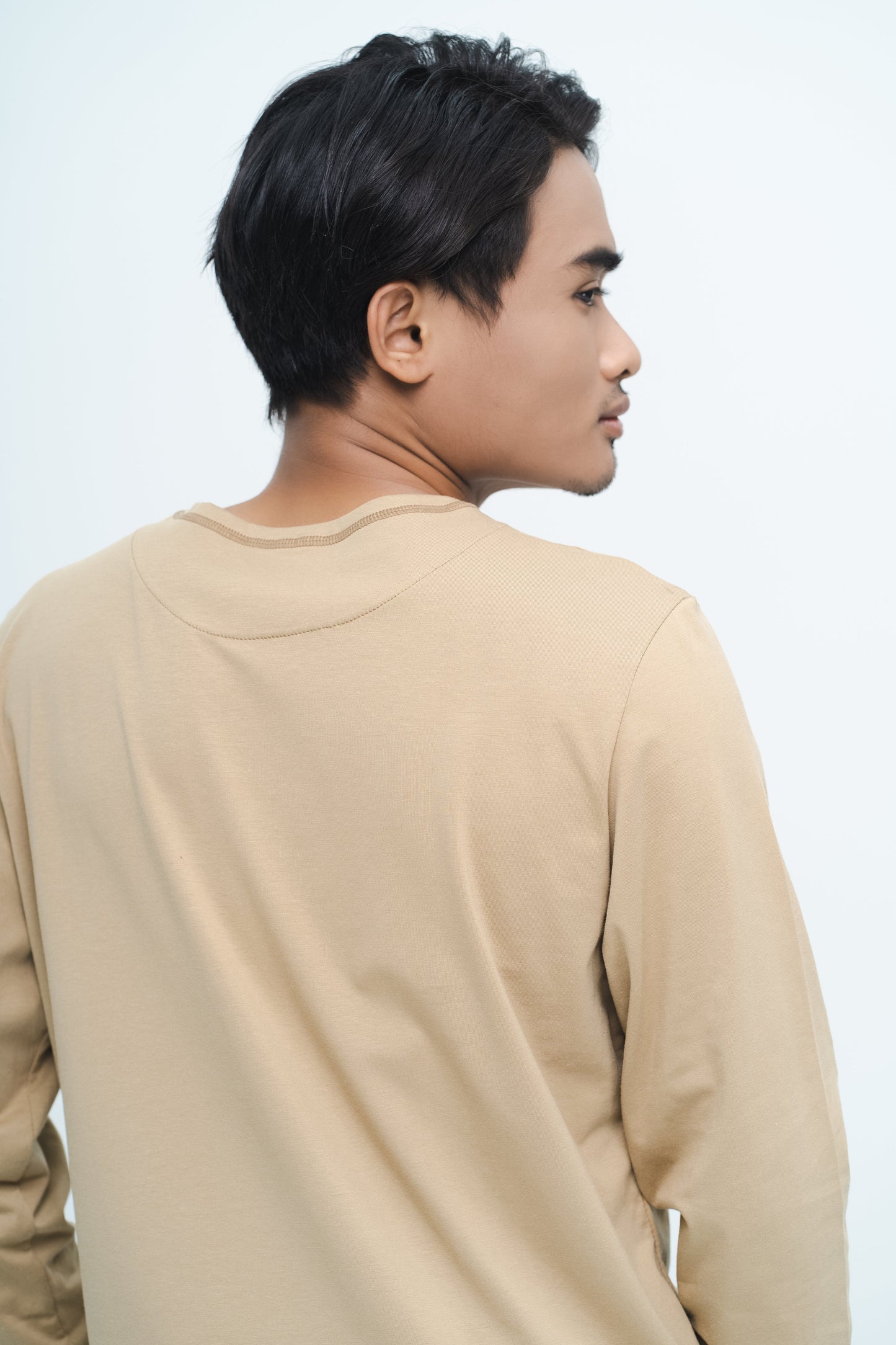 Muzn Men Kurta in Khaki (Size M)