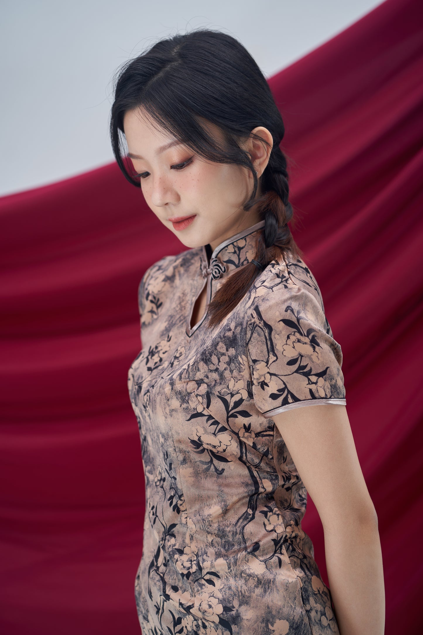 Vintage Floral Midi Cheongsam