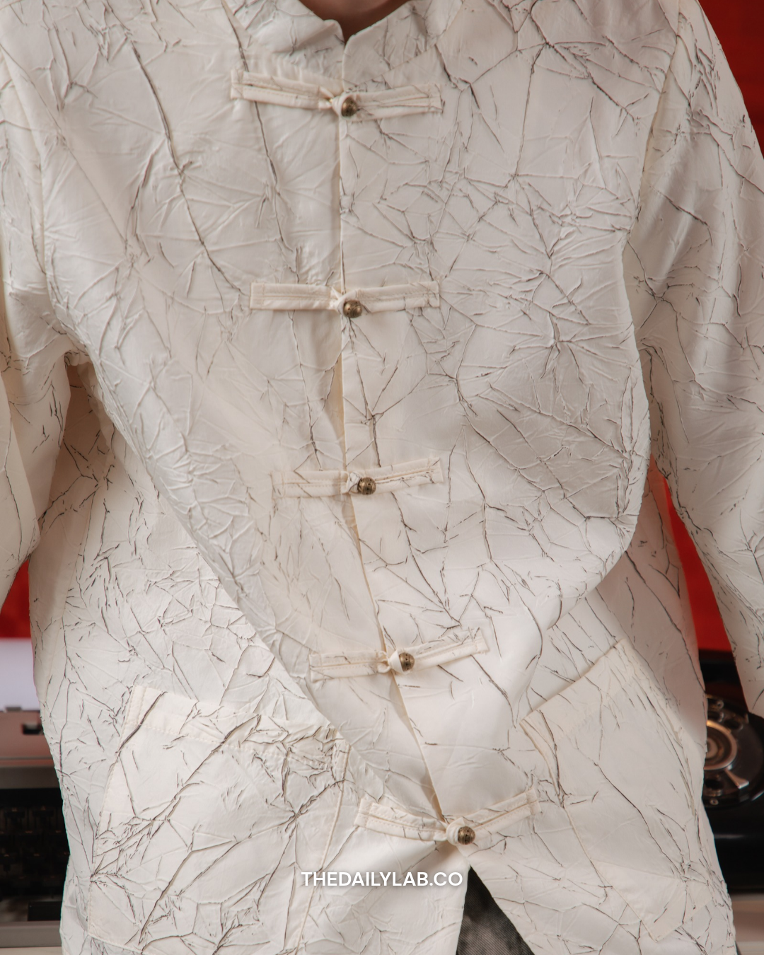 Crinkle Heritage Tang Shirt in White