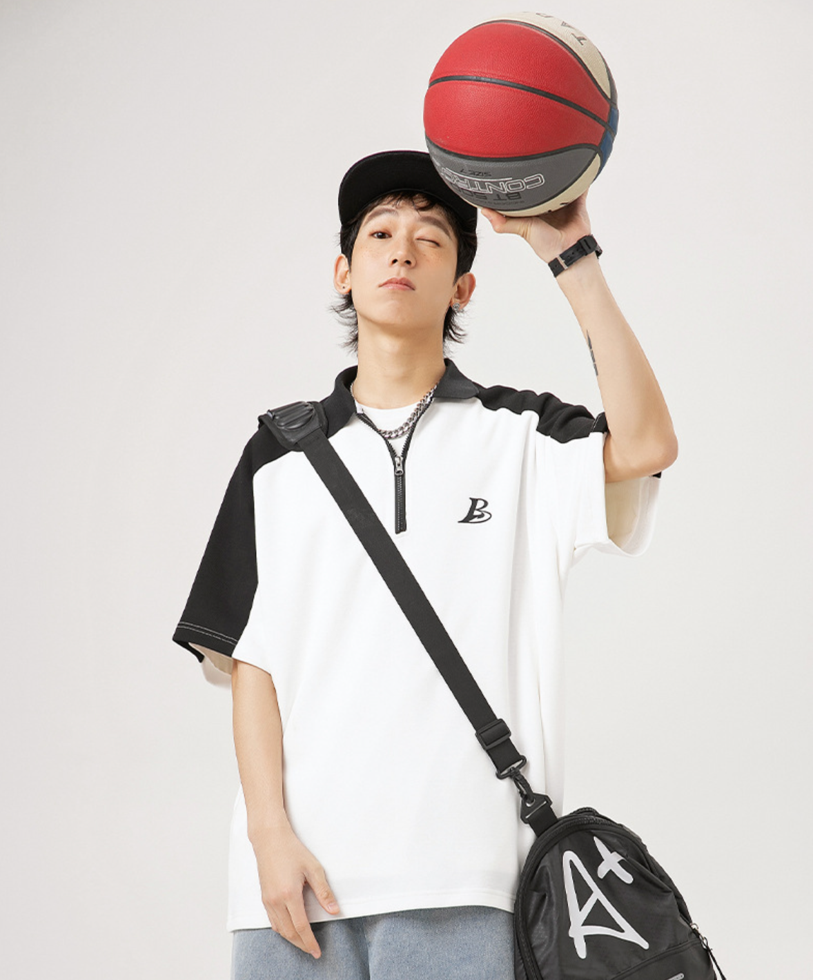 250G Heritage Half-Zip Oversized Tee in Black