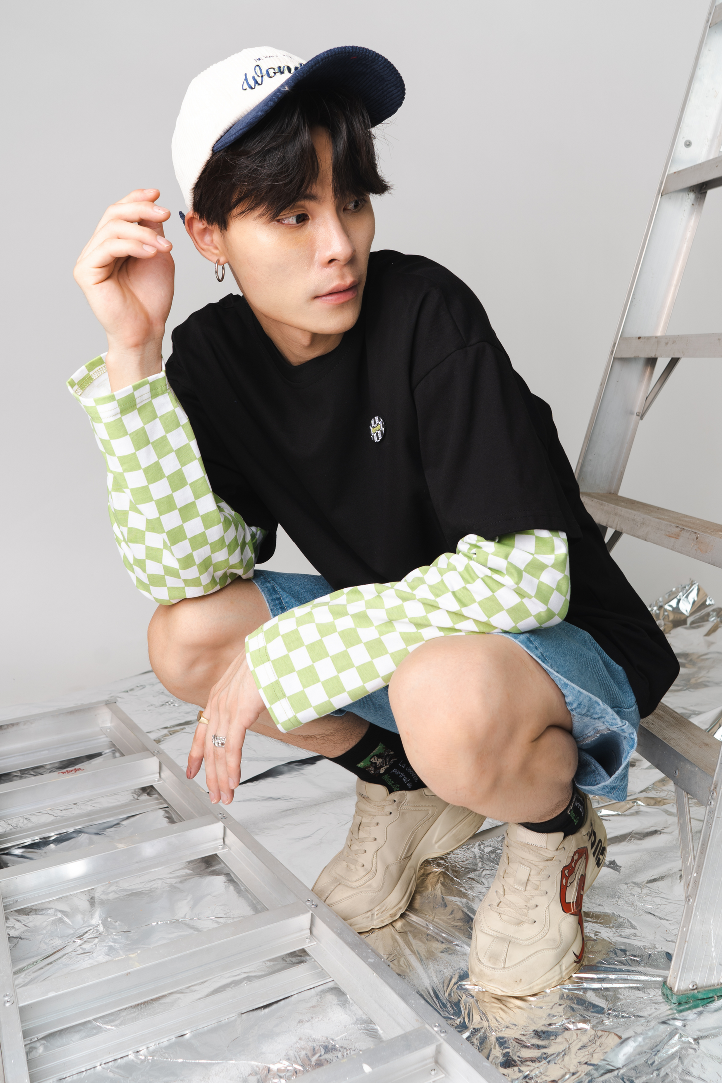 Nariele Checkered Long Sleeves Tee