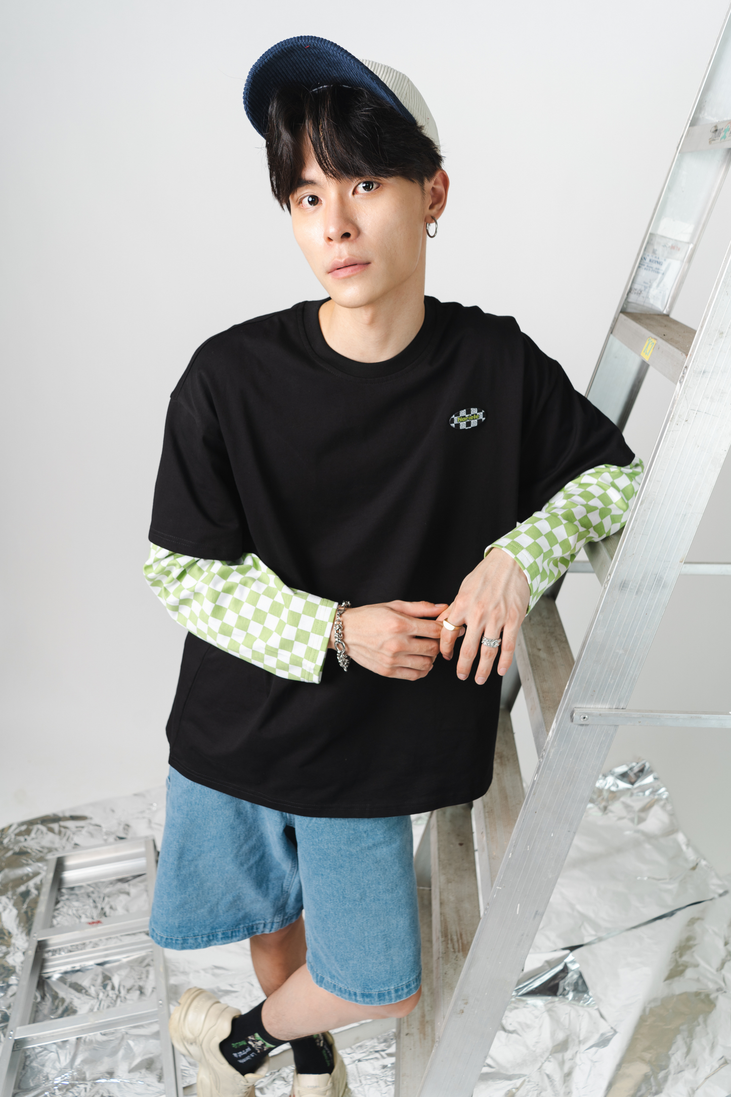 Nariele Checkered Long Sleeves Tee