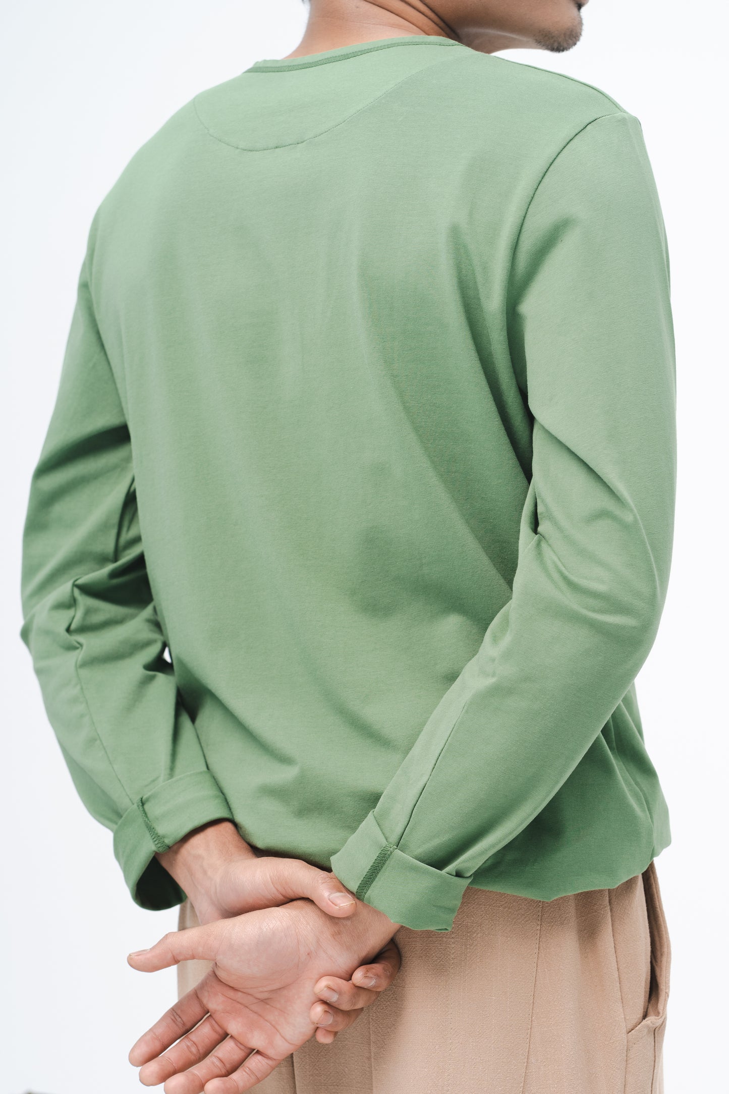 Muzn Men Kurta in Pine Green
