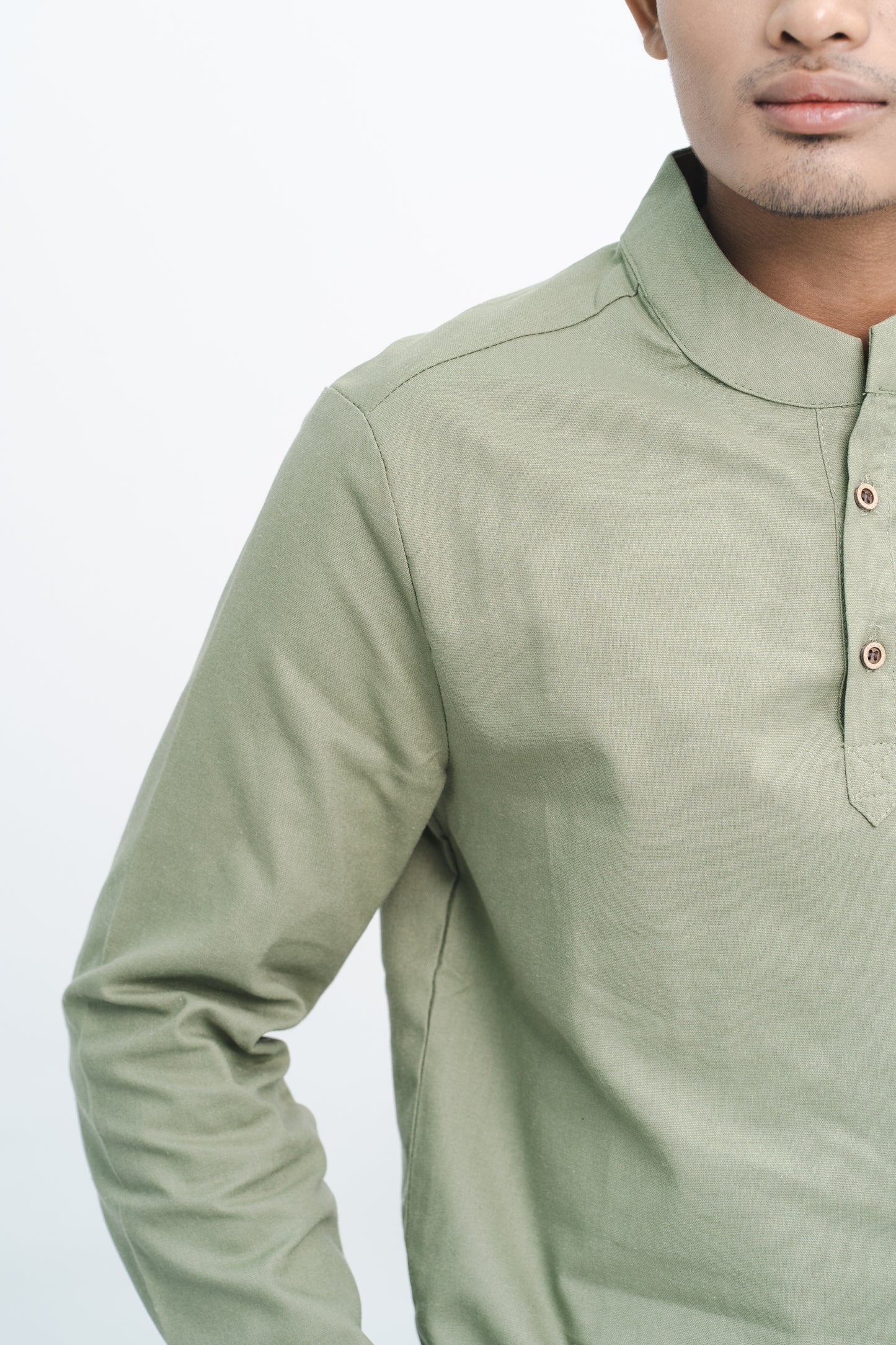 Aswab Men Kurta Shirt in Matcha