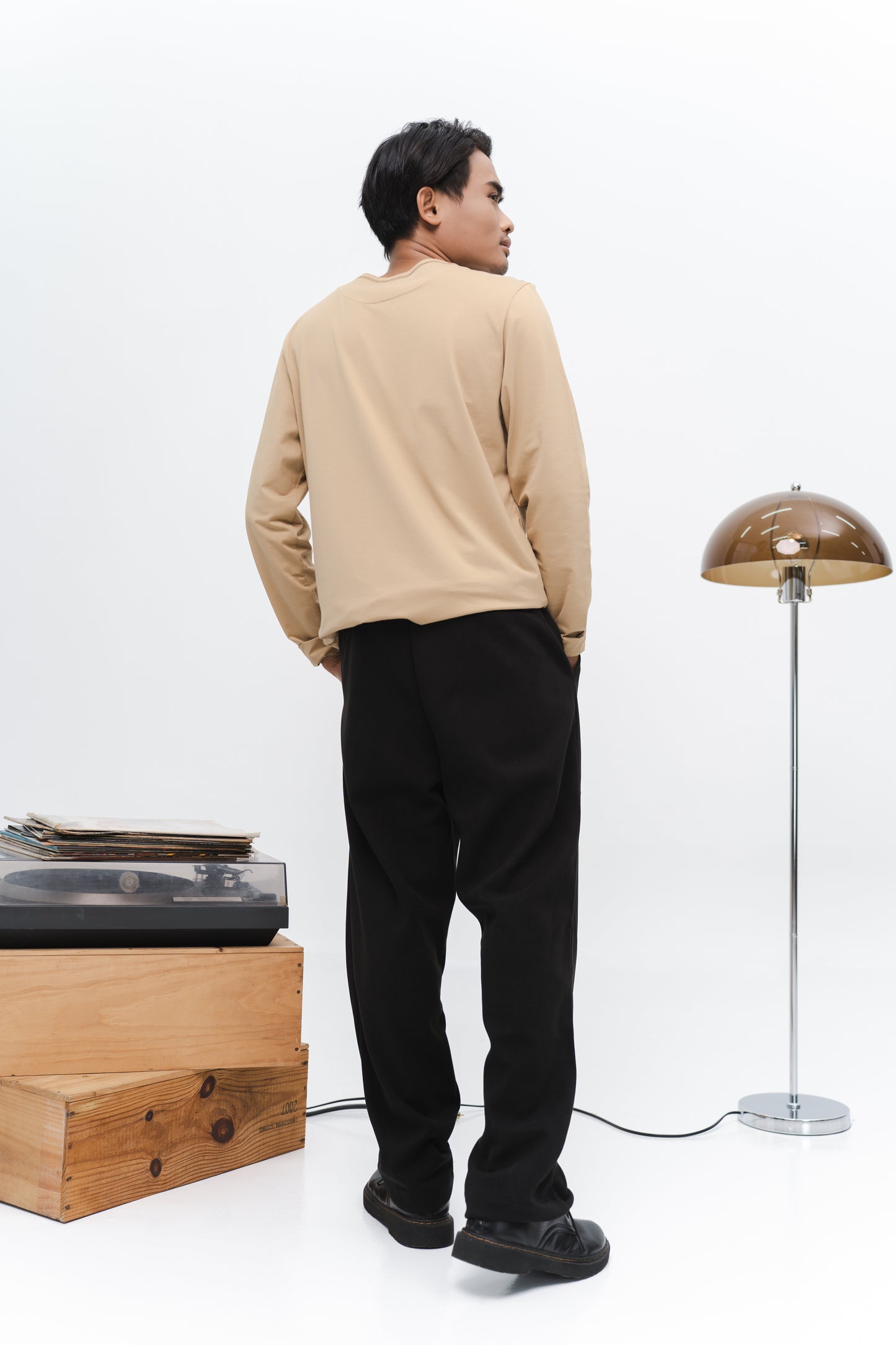 Muzn Men Kurta in Khaki