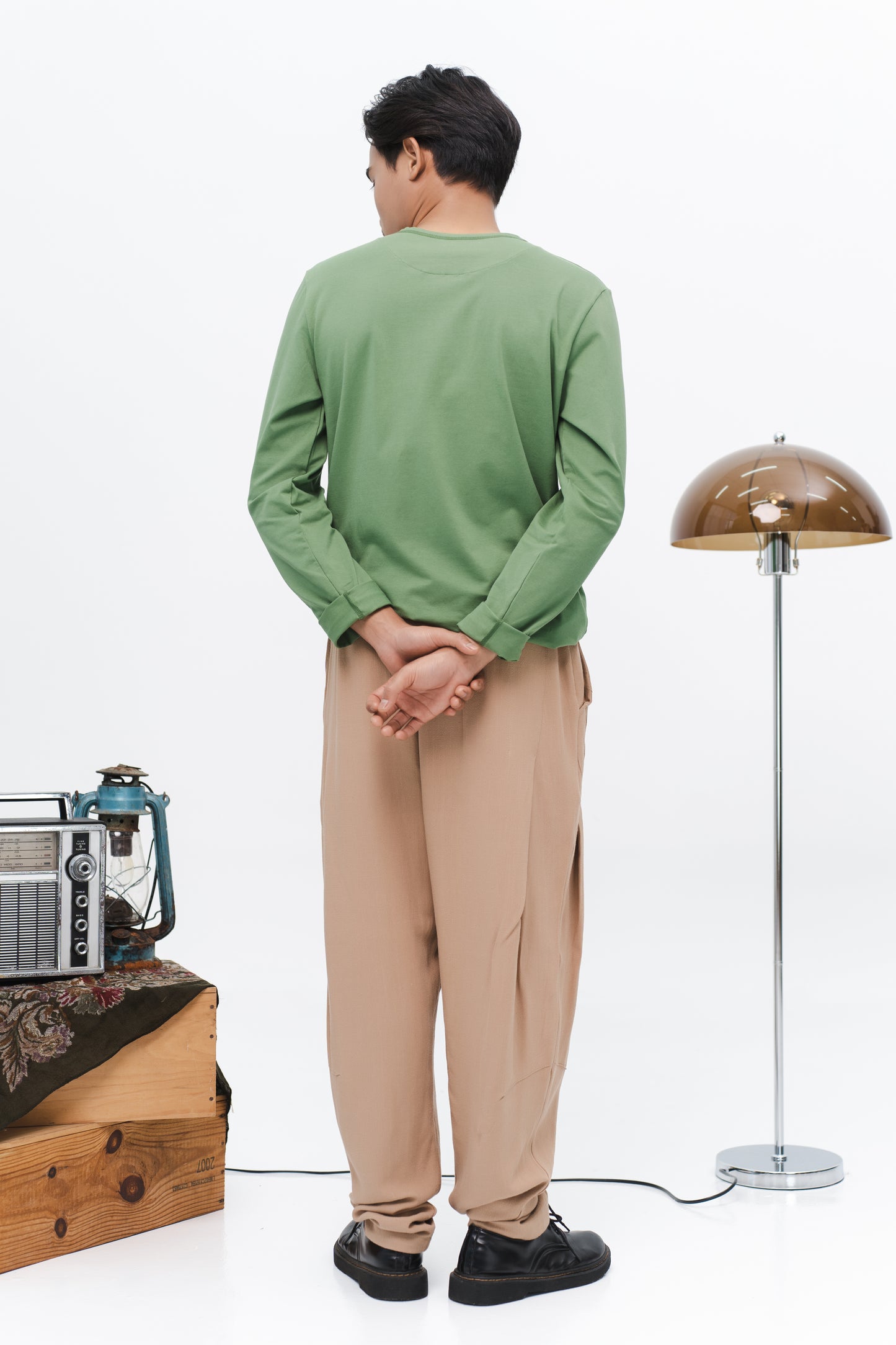 Muzn Men Kurta in Pine Green