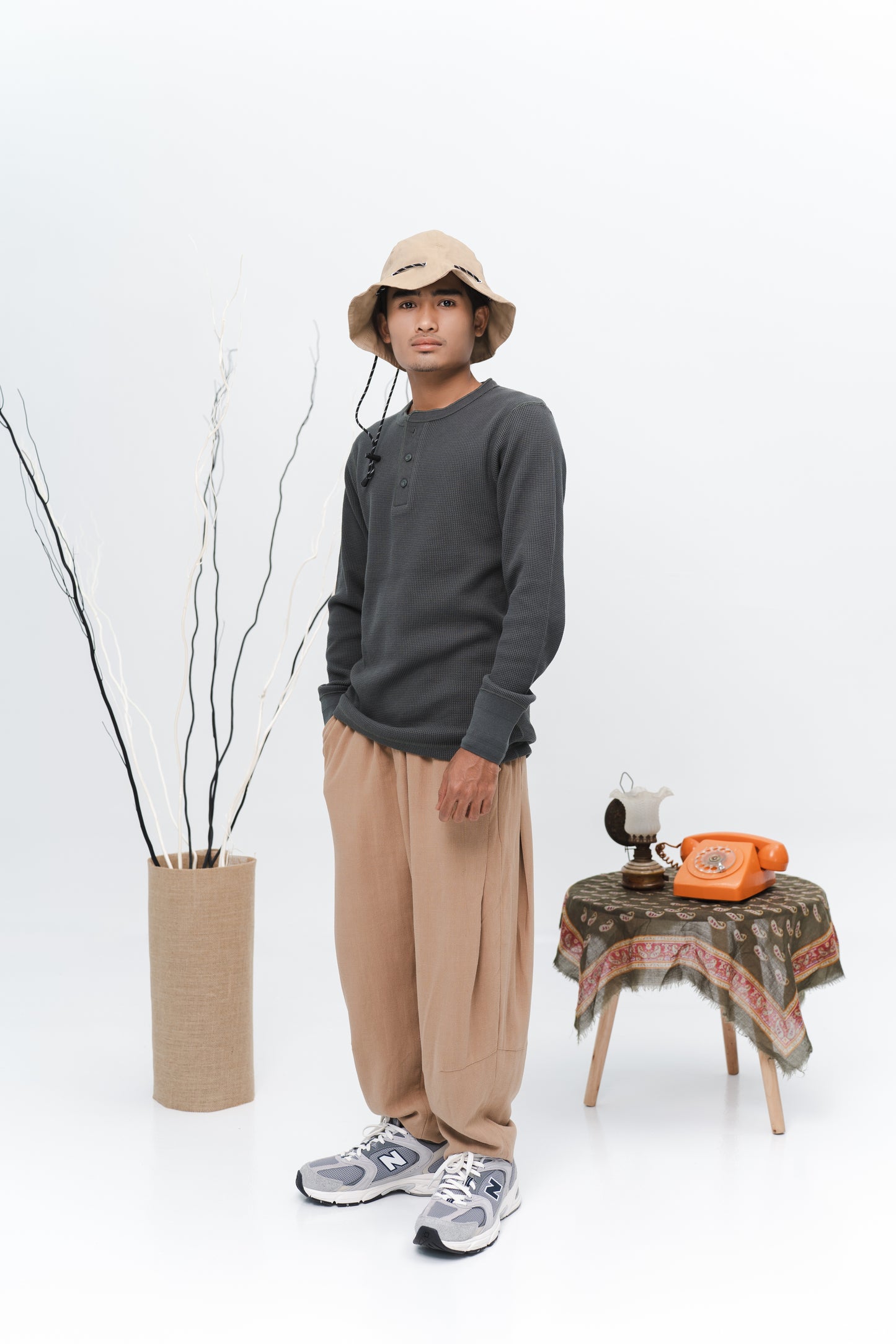 Linen Relaxed Pant in Brown