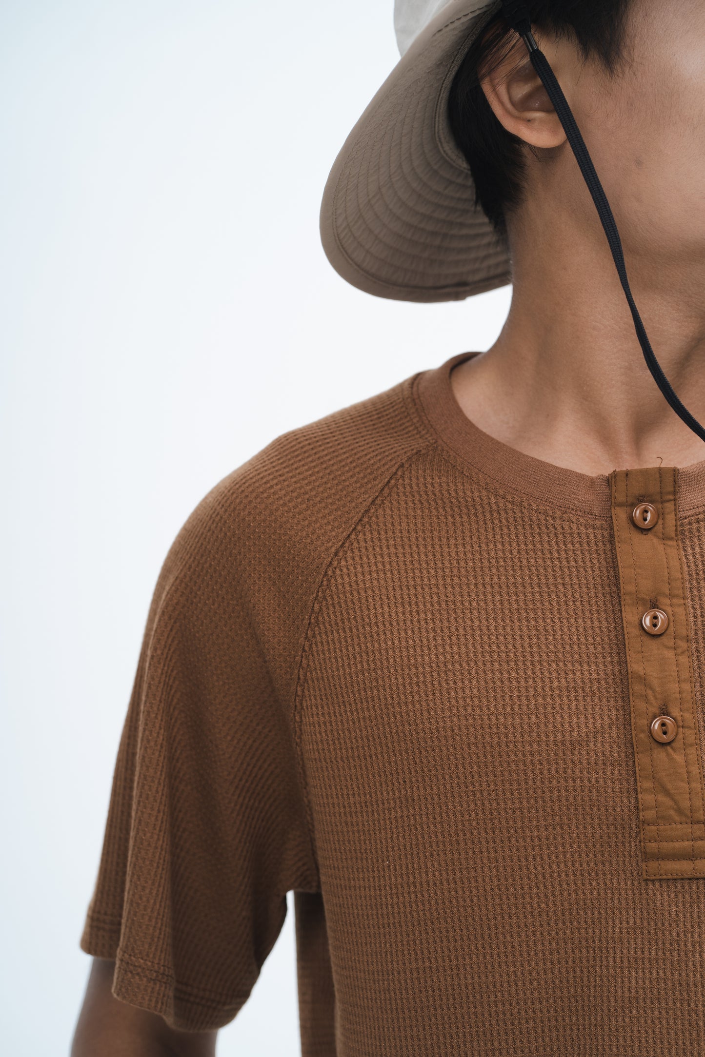 Teruna Waffle Men Collar Shirt in Brown