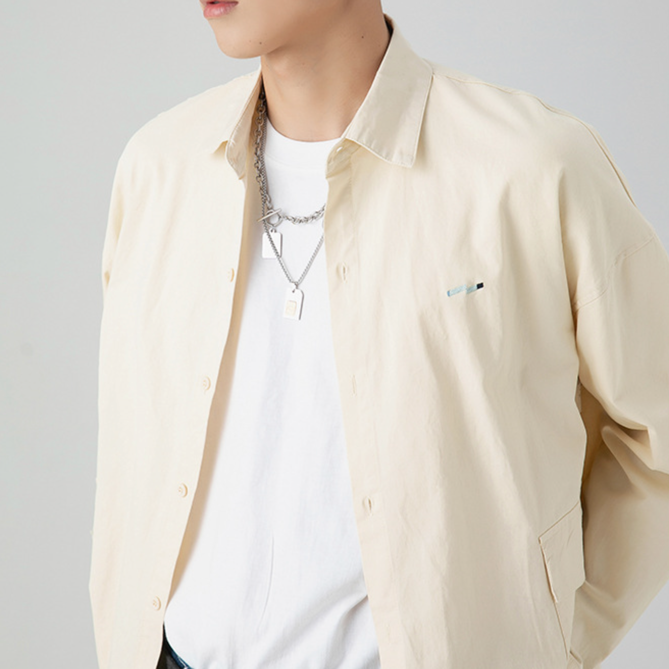 Pocketed Embroidery Overshirt