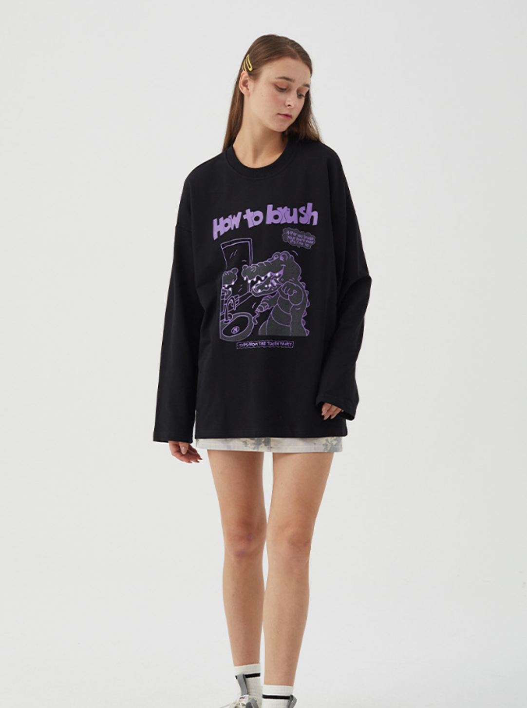 Brushing Dinosaur Long Sleeve T-shirt