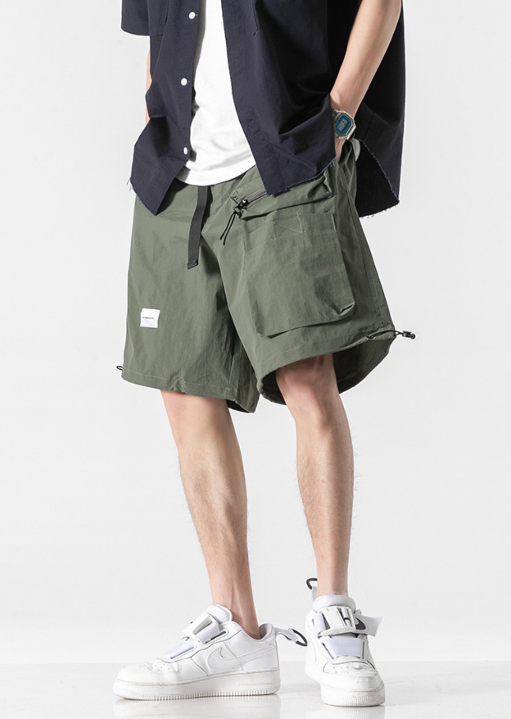 Pocketed Cargo Shorts in Green