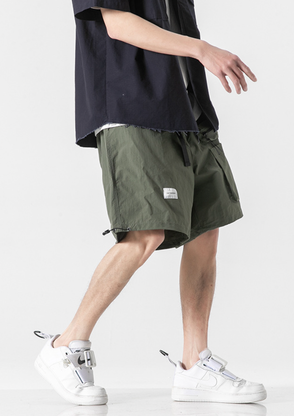 Pocketed Cargo Shorts in Green