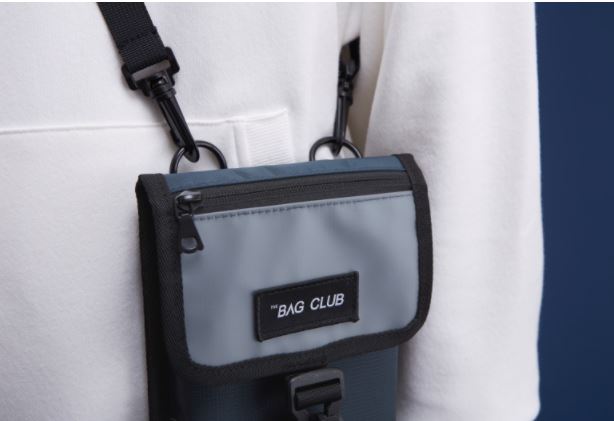 Crossbody Bag in Blue (Pre-Order)