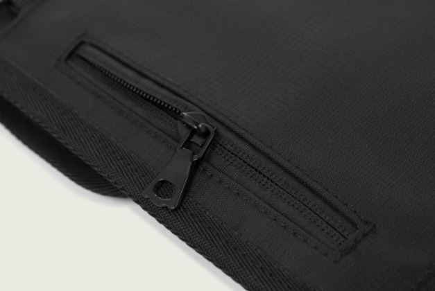Crossbody Bag in Black (Pre-Order)