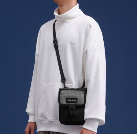 Crossbody Bag in Black (Pre-Order)