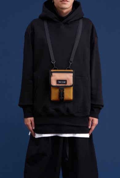 Crossbody Bag in Brown (Pre-Order)