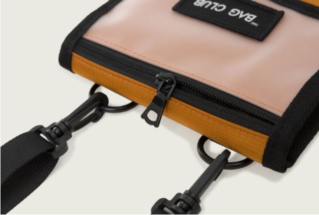 Crossbody Bag in Brown (Pre-Order)