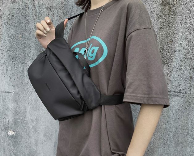 Black Crossbody Bum Bag (Pre-Order)