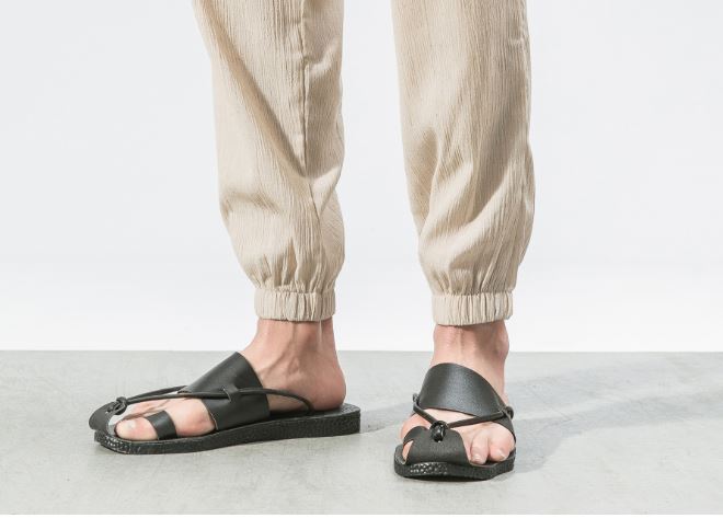 Linen Cuffed Pant in Khaki