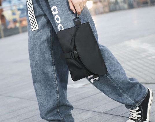 Envelope Cross Body Bag in Black (Pre-Order)