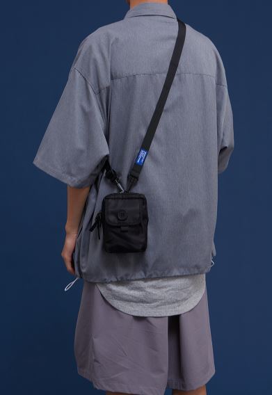 Mini Sling Bag in Black (Pre-Order)