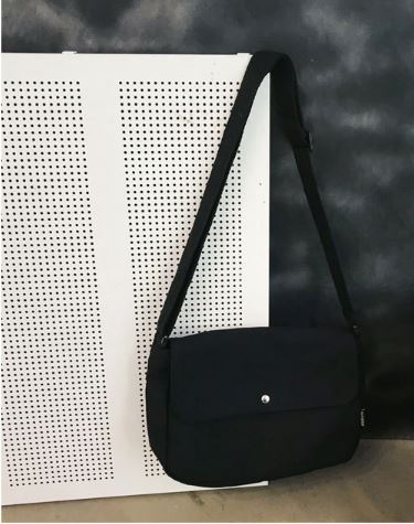 Canvas Shoulder Bag in Black (Pre-Order)
