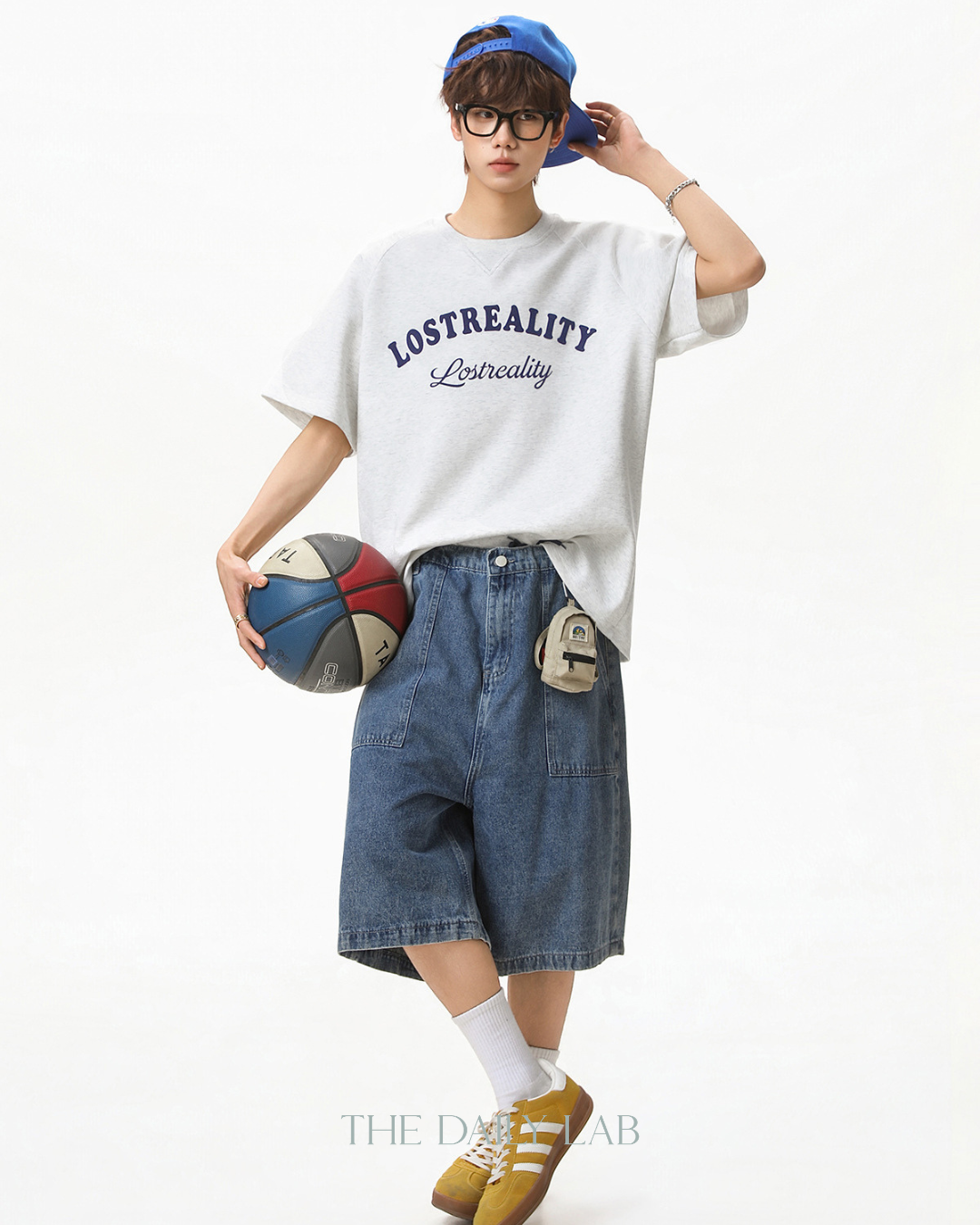 Lost Reality Vintage Graphic Tee in Light Grey