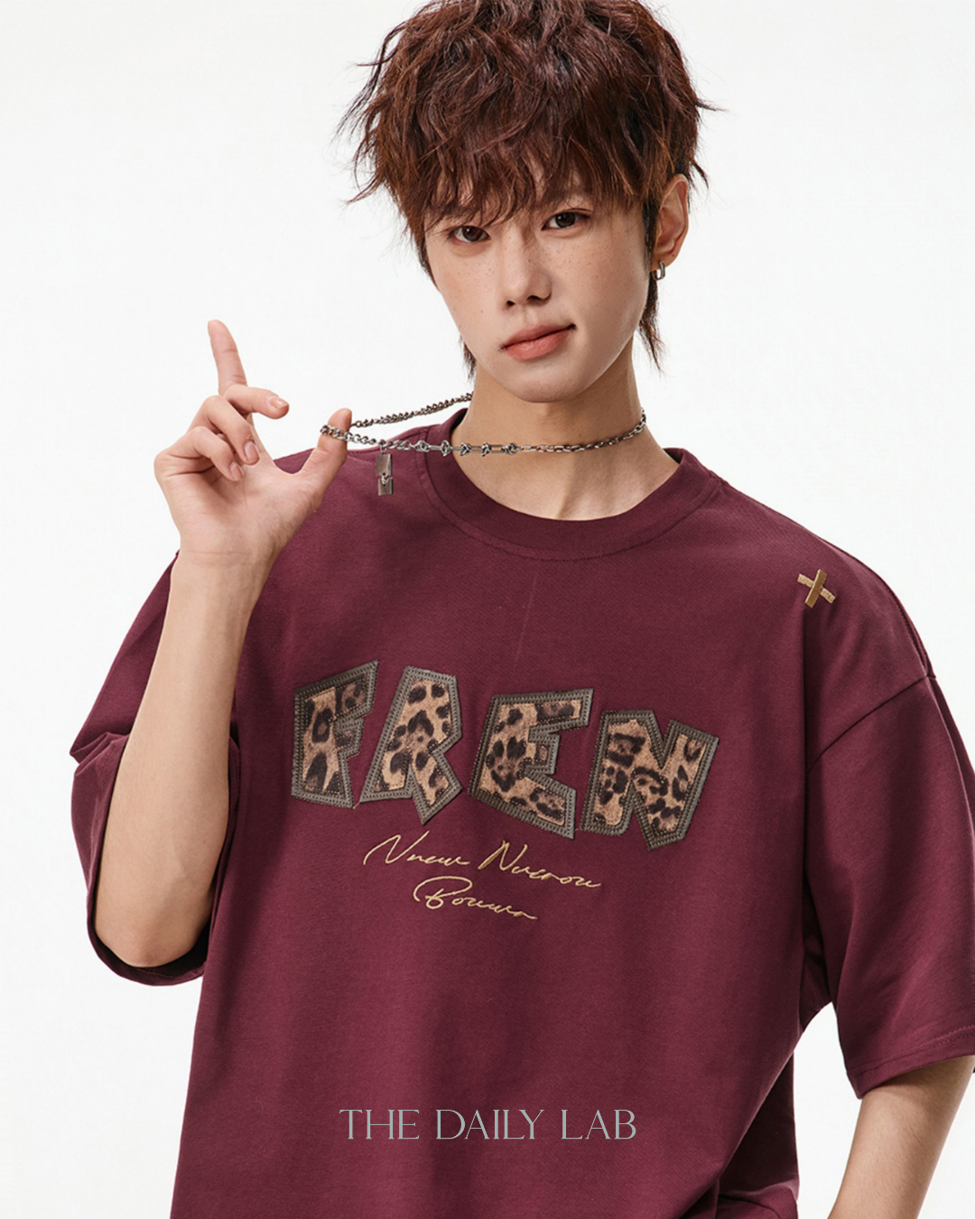 Leopard Print Patch Embroidered Tee in Red
