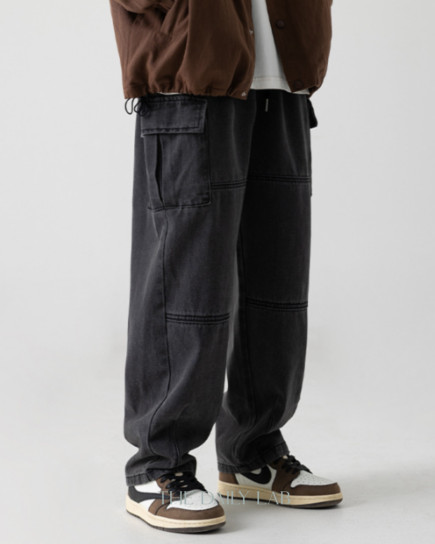 Cargo Pocket Straight-Leg Jeans in Black