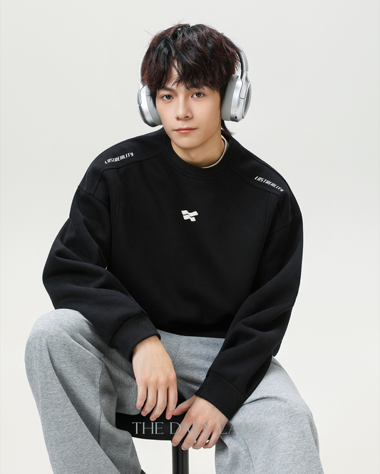 Crew Neck American Style Oversized Sweatshirt In Black