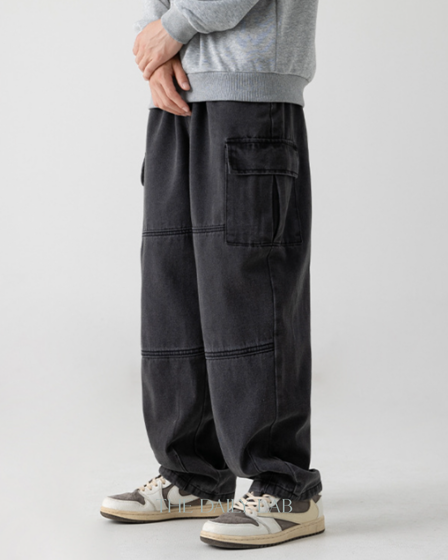 Cargo Pocket Straight-Leg Jeans in Black