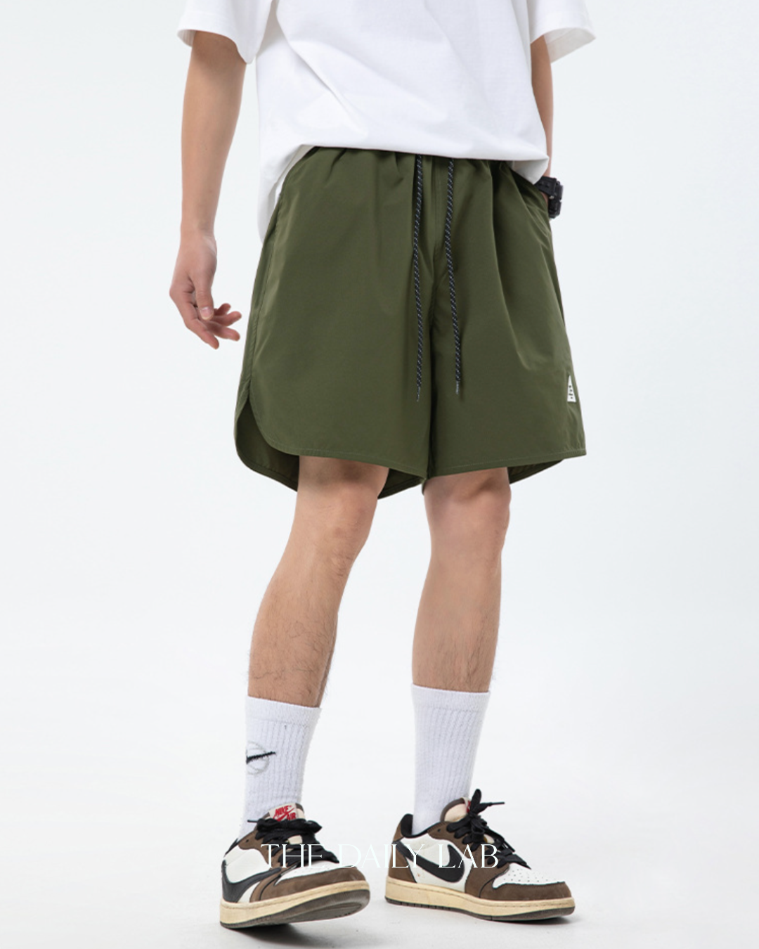 Loose Embroidered Drawstring Shorts in Green