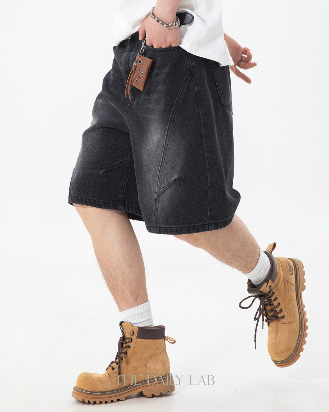 Fade Structure Denim Shorts in Black