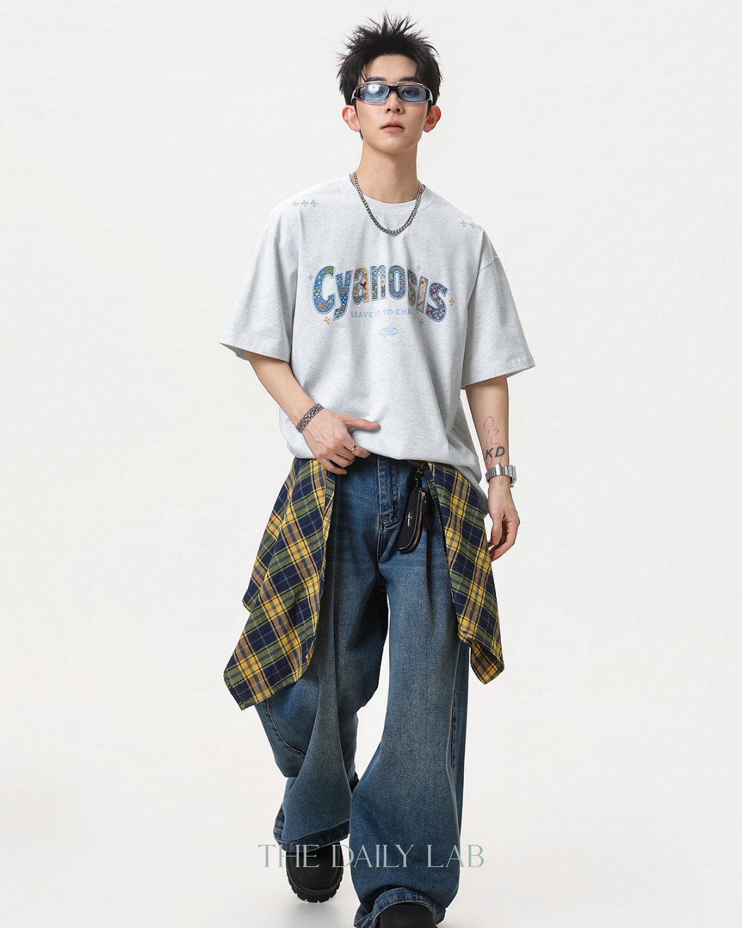 Urban Patch Embroidery Tee in Grey