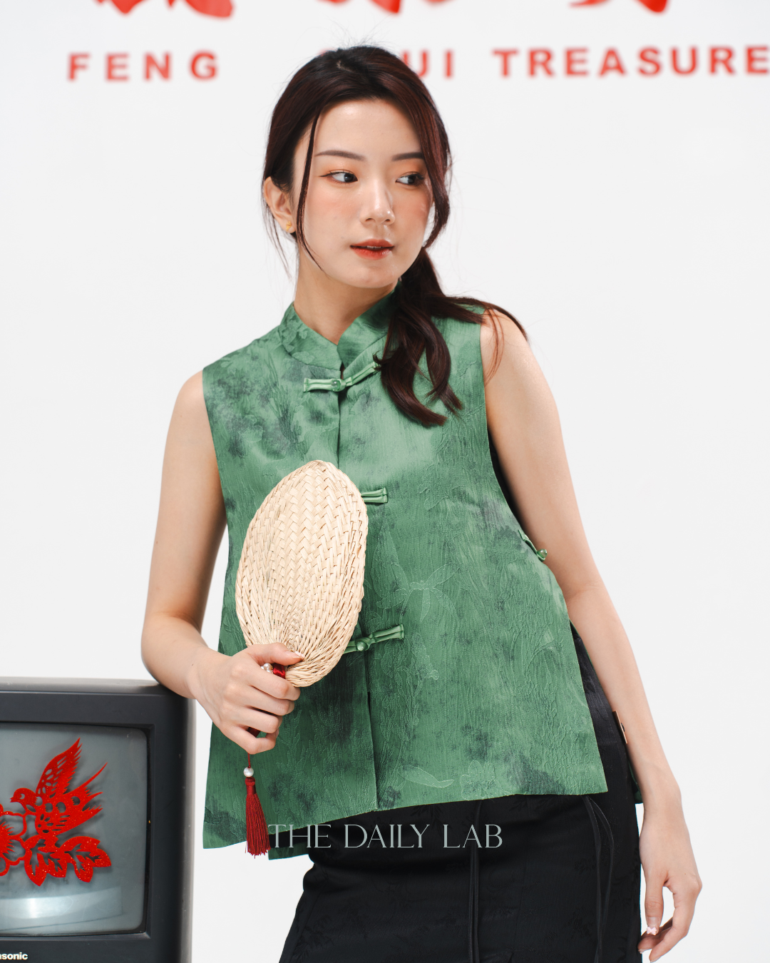 Green Embroidered Jacquard Vest