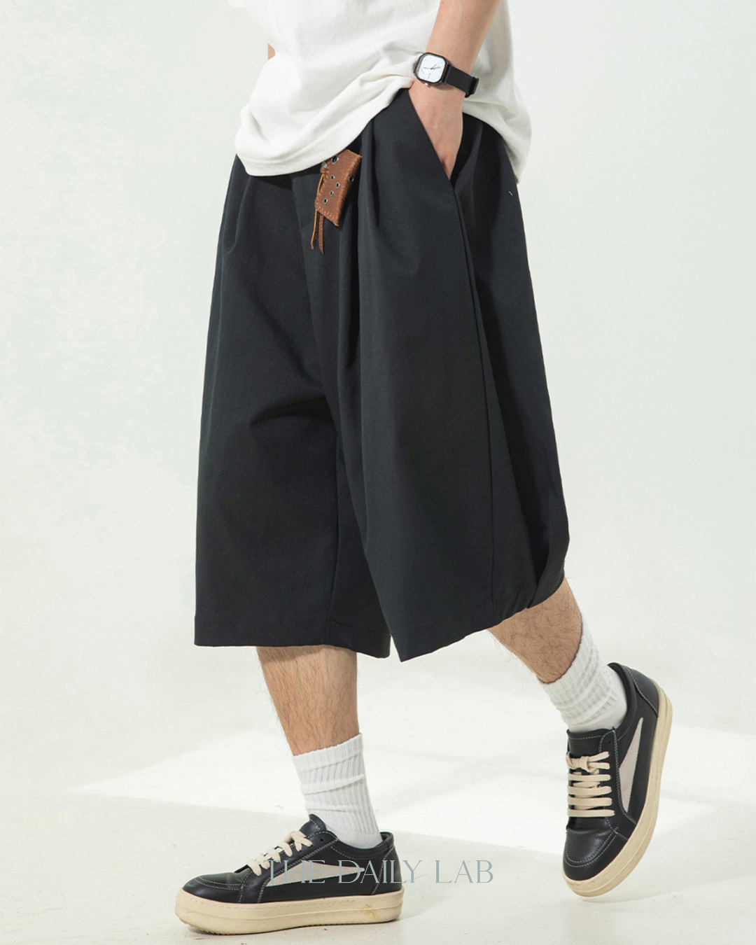 Balance Pleat Shorts in Black