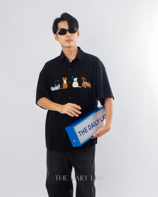 Vintage Corduroy Cat Embroidery Shirt in Black