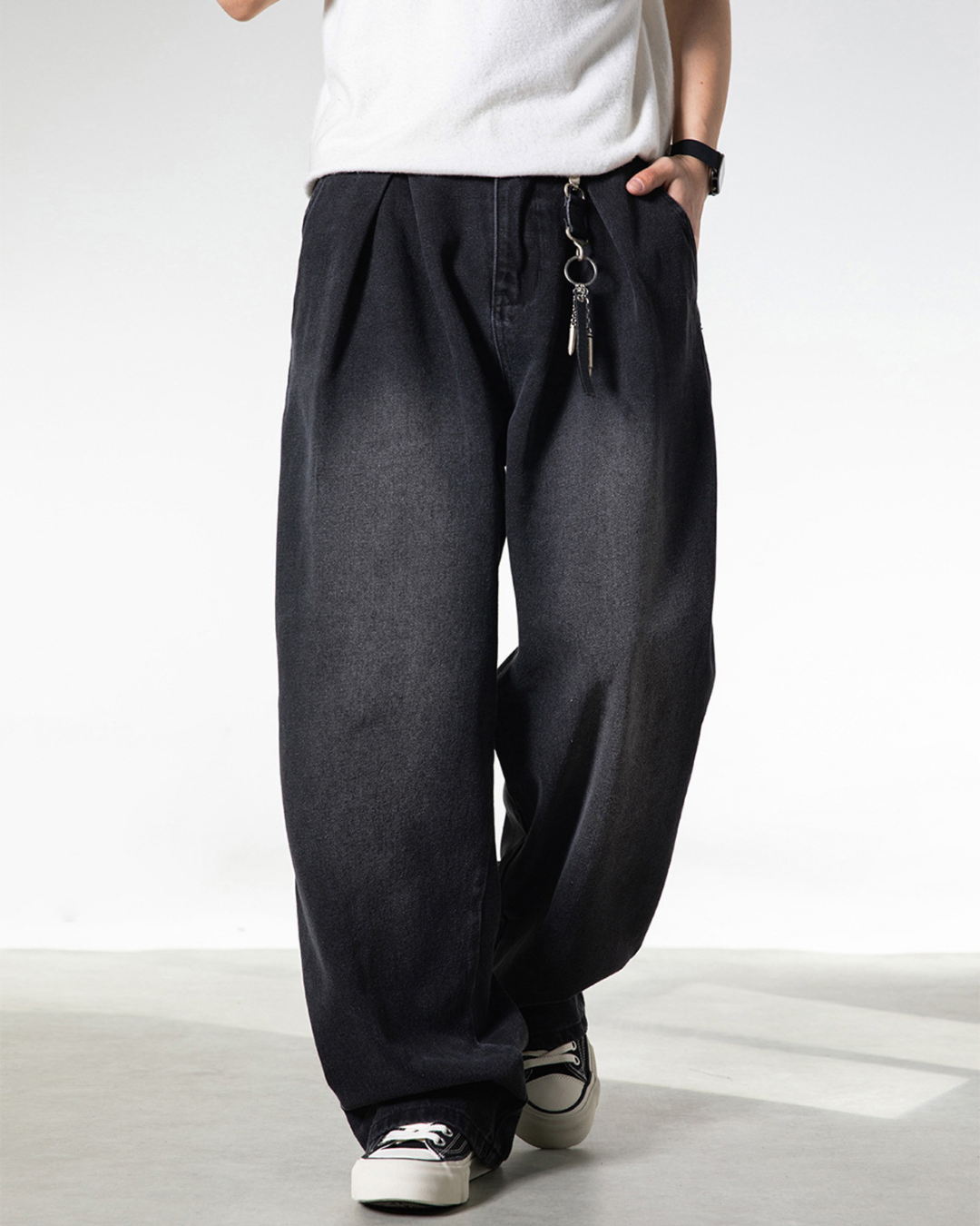 Vintage Structure Straight Denim in Black