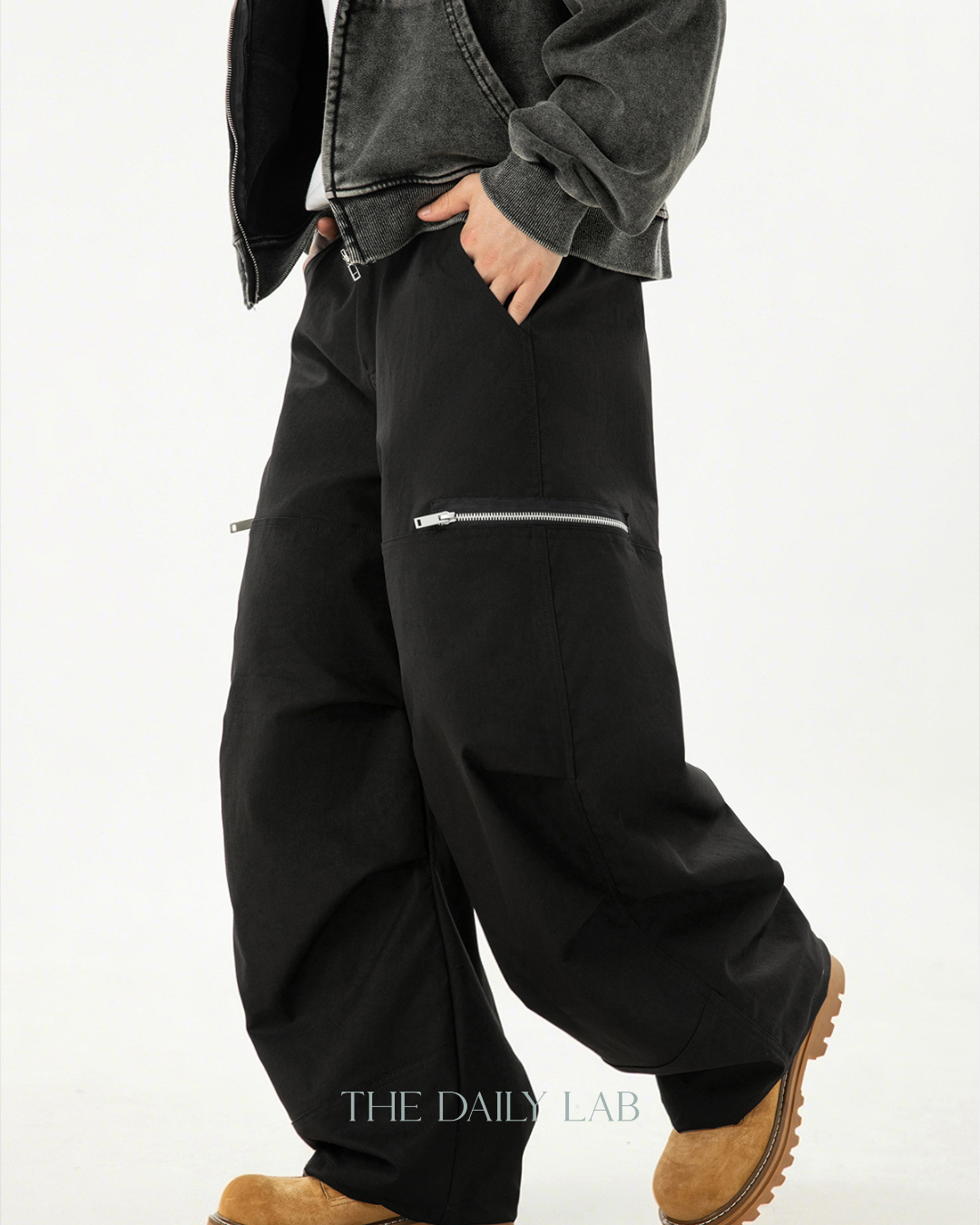 American Vintage Pleated Curved Blade Casual Pants In Black